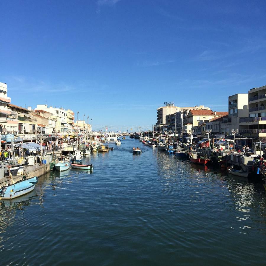 Meuble De Tourisme Classe, Climatisation, Pieds Dans L'Eau 帕拉瓦莱弗洛 外观 照片